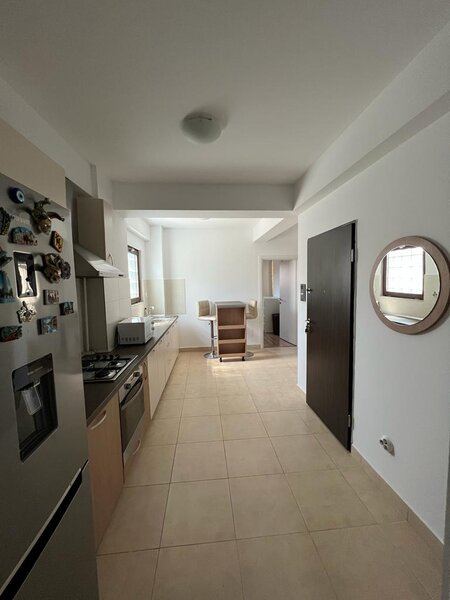 Decebal- adiacent, 2 camere bloc 2012